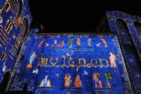 Les Lumissences d'Avignon, spectacle de vidéo monumentale au Palais des Papes. Du 12 août au 3 octobre 2015 à Avignon. Vaucluse.  21H15